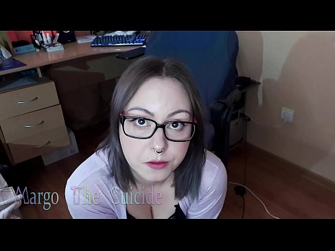 ❤️ Сексуальная Девушка В Очках Глубоко Сосет Фаллоимитатор На Камеру ☑ Порнушка у нас
